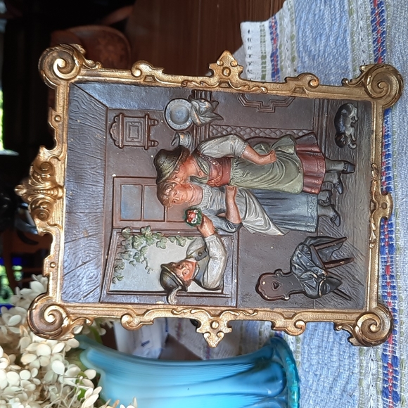 PRICE DROP!Antique BRADLEY & HUBBARD Easel Back Wall Plaque - Picture 1 of 6